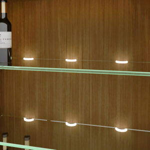 cabinet light for glass layer